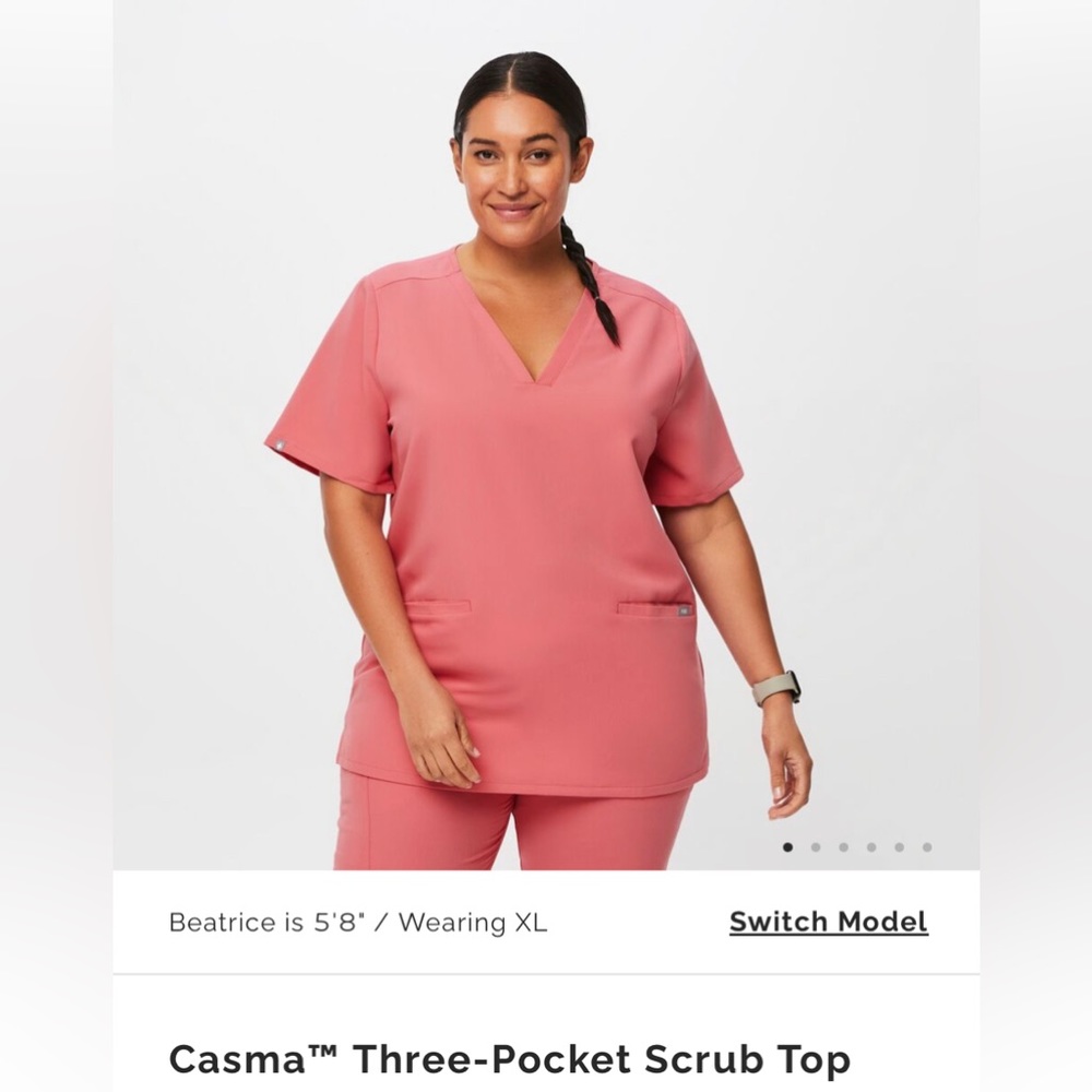 Figs Casma 3 pocket top